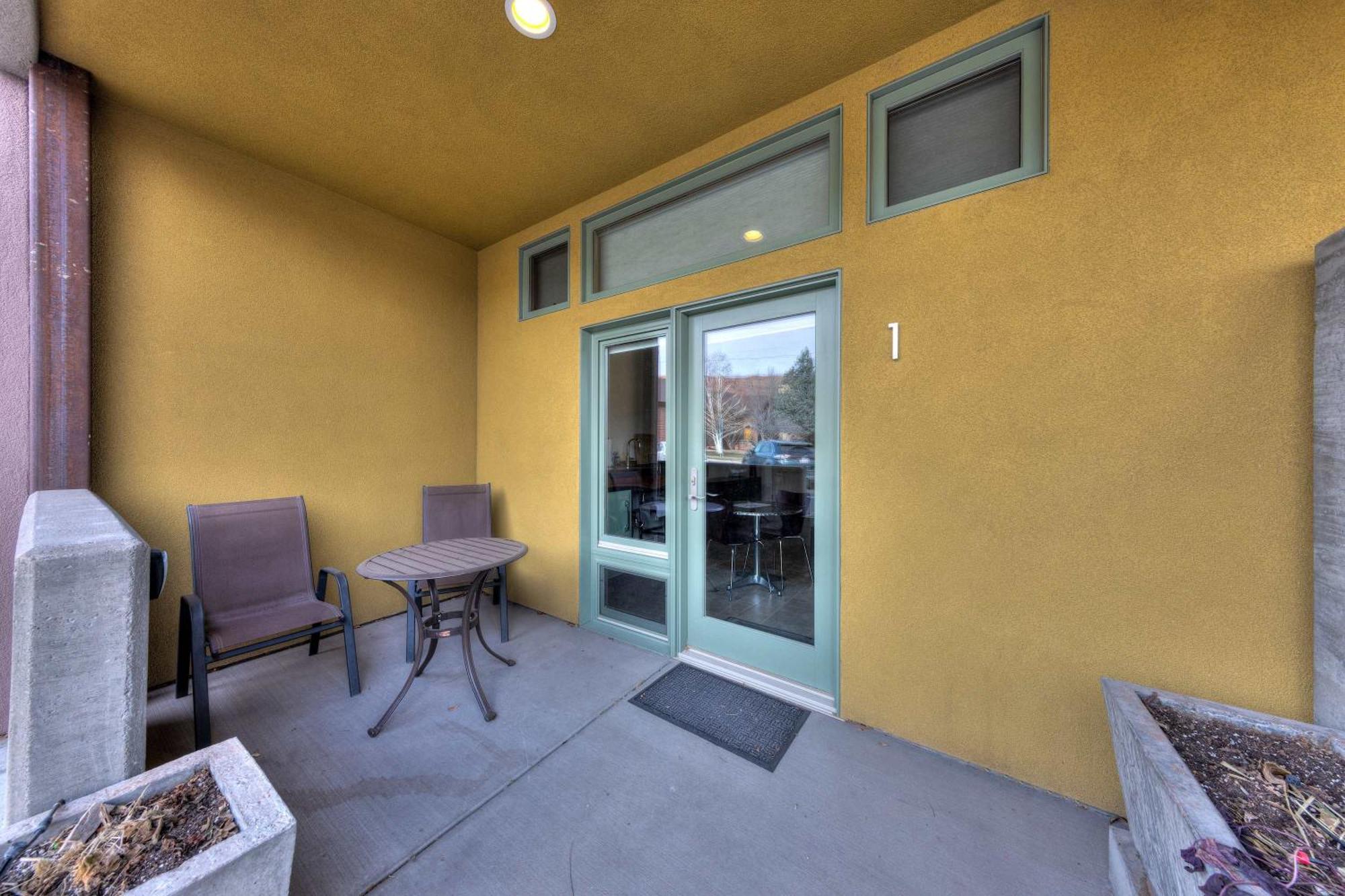 Hideaway In The Heart Of Downtown Moab Apartment Exterior photo